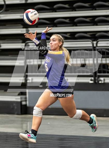 Thumbnail 2 in Wayne vs. Monticello (UHSAA 1A 2nd Round) photogallery.