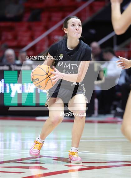 Thumbnail 2 in Bountiful vs. Maple Mountain (UHSAA 5A Quarterfinal) photogallery.