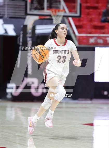 Thumbnail 2 in Bountiful vs. Maple Mountain (UHSAA 5A Quarterfinal) photogallery.