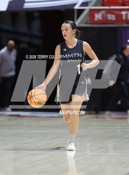 Thumbnail 2 in Bountiful vs. Maple Mountain (UHSAA 5A Quarterfinal) photogallery.