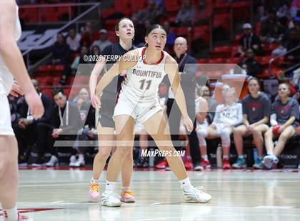 Thumbnail 1 in Bountiful vs. Maple Mountain (UHSAA 5A Quarterfinal) photogallery.