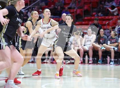 Thumbnail 2 in Bountiful vs. Maple Mountain (UHSAA 5A Quarterfinal) photogallery.