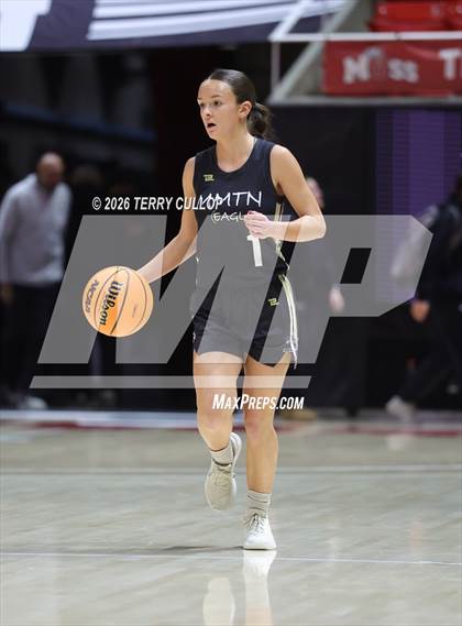 Thumbnail 3 in Bountiful vs. Maple Mountain (UHSAA 5A Quarterfinal) photogallery.