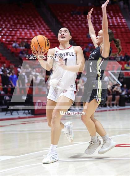 Thumbnail 2 in Bountiful vs. Maple Mountain (UHSAA 5A Quarterfinal) photogallery.
