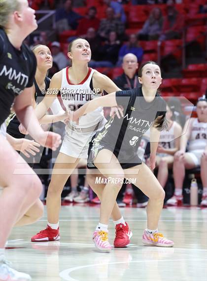 Thumbnail 3 in Bountiful vs. Maple Mountain (UHSAA 5A Quarterfinal) photogallery.