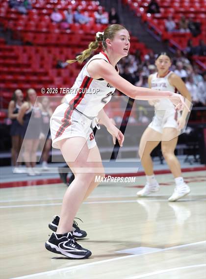 Thumbnail 2 in Bountiful vs. Maple Mountain (UHSAA 5A Quarterfinal) photogallery.