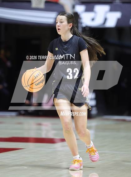 Thumbnail 2 in Bountiful vs. Maple Mountain (UHSAA 5A Quarterfinal) photogallery.