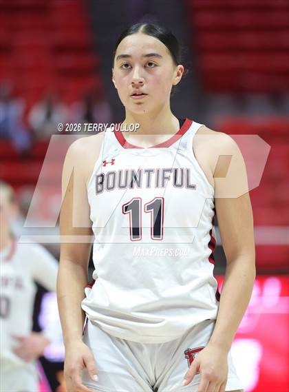 Thumbnail 2 in Bountiful vs. Maple Mountain (UHSAA 5A Quarterfinal) photogallery.