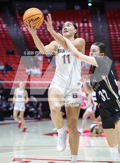 Thumbnail 3 in Bountiful vs. Maple Mountain (UHSAA 5A Quarterfinal) photogallery.