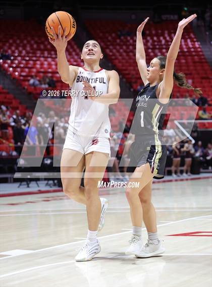 Thumbnail 3 in Bountiful vs. Maple Mountain (UHSAA 5A Quarterfinal) photogallery.