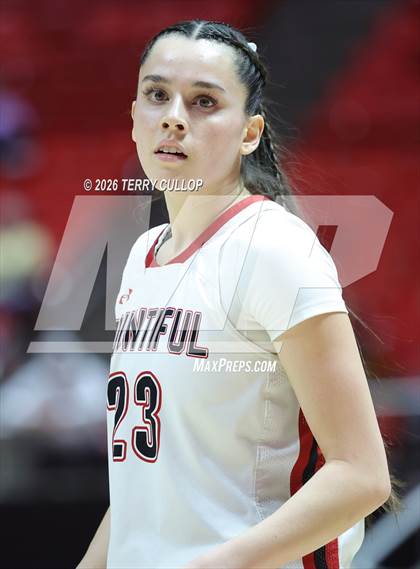 Thumbnail 3 in Bountiful vs. Maple Mountain (UHSAA 5A Quarterfinal) photogallery.