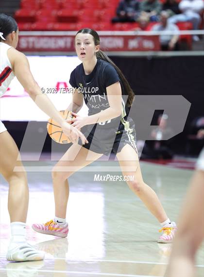 Thumbnail 1 in Bountiful vs. Maple Mountain (UHSAA 5A Quarterfinal) photogallery.