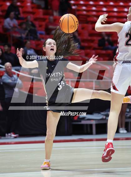 Thumbnail 1 in Bountiful vs. Maple Mountain (UHSAA 5A Quarterfinal) photogallery.