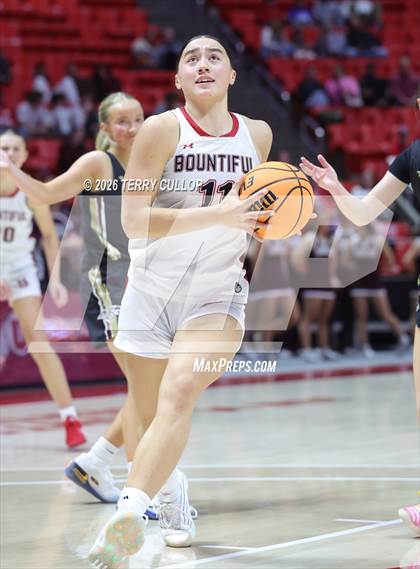 Thumbnail 1 in Bountiful vs. Maple Mountain (UHSAA 5A Quarterfinal) photogallery.