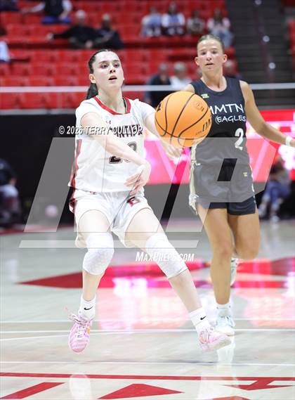 Thumbnail 3 in Bountiful vs. Maple Mountain (UHSAA 5A Quarterfinal) photogallery.