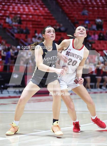 Thumbnail 1 in Bountiful vs. Maple Mountain (UHSAA 5A Quarterfinal) photogallery.