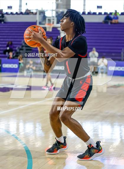Thumbnail 2 in Archbishop Stepinac vs Centennial (City of Palms Classic) photogallery.