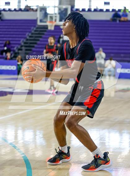 Thumbnail 1 in Archbishop Stepinac vs Centennial (City of Palms Classic) photogallery.