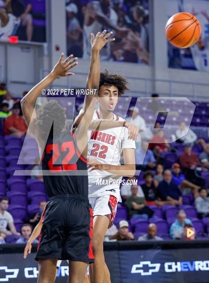 Thumbnail 1 in Archbishop Stepinac vs Centennial (City of Palms Classic) photogallery.