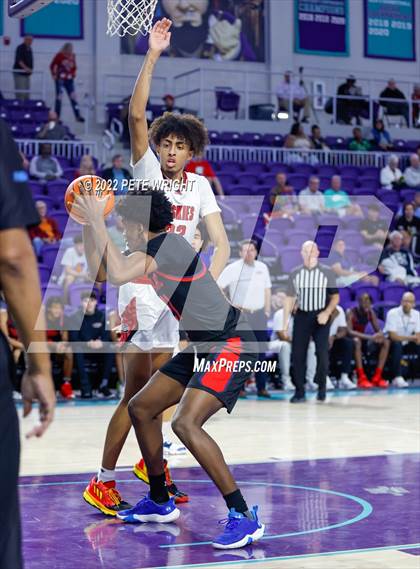 Thumbnail 1 in Archbishop Stepinac vs Centennial (City of Palms Classic) photogallery.