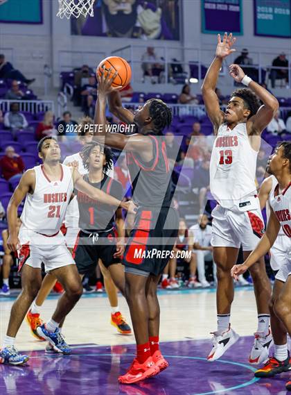 Thumbnail 3 in Archbishop Stepinac vs Centennial (City of Palms Classic) photogallery.