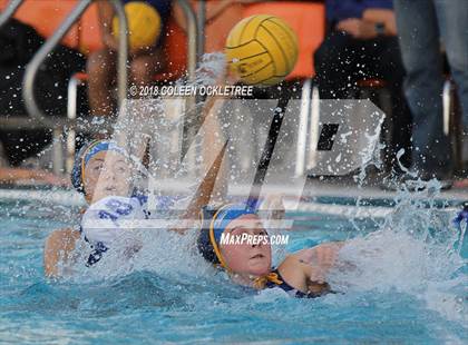 Thumbnail 1 in Orange Glen @ Mira Mesa photogallery.
