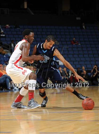 Thumbnail 1 in Mater Dei vs. Bullard (CIF D1 SoCal Regional Final) photogallery.