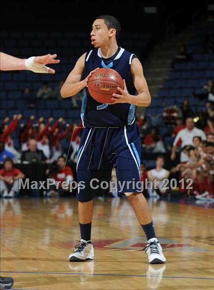 Thumbnail 1 in Mater Dei vs. Bullard (CIF D1 SoCal Regional Final) photogallery.