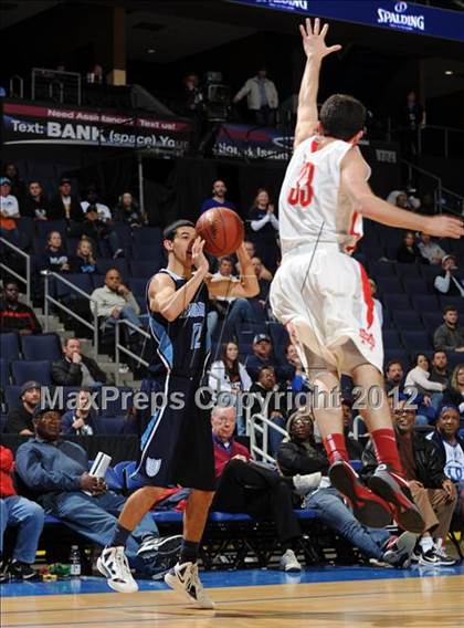 Thumbnail 1 in Mater Dei vs. Bullard (CIF D1 SoCal Regional Final) photogallery.