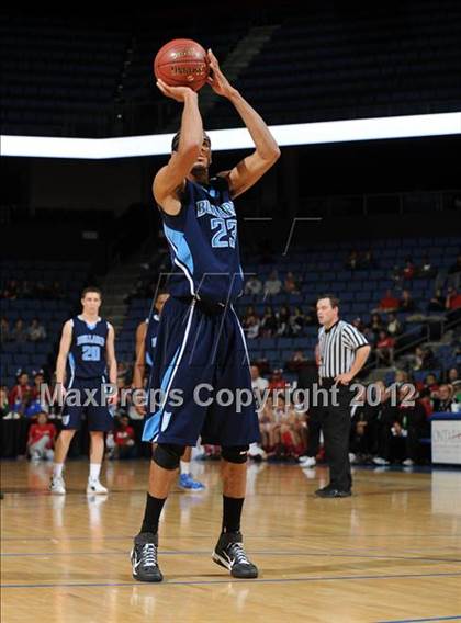 Thumbnail 1 in Mater Dei vs. Bullard (CIF D1 SoCal Regional Final) photogallery.