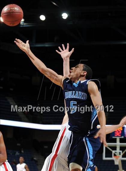 Thumbnail 1 in Mater Dei vs. Bullard (CIF D1 SoCal Regional Final) photogallery.