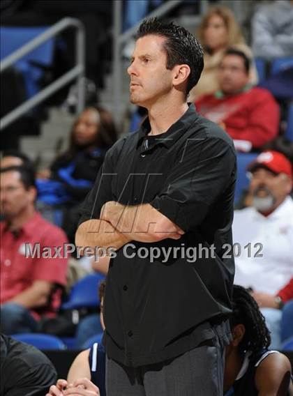 Thumbnail 1 in Mater Dei vs. Bullard (CIF D1 SoCal Regional Final) photogallery.