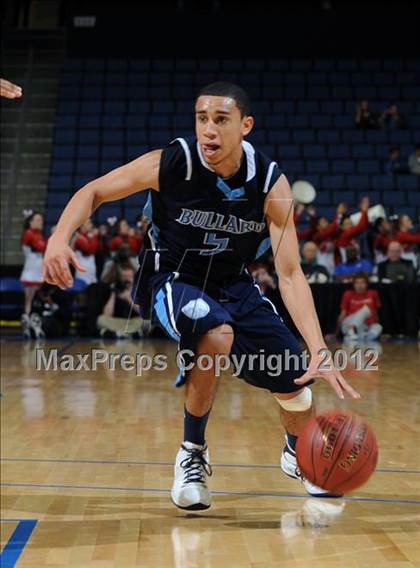 Thumbnail 1 in Mater Dei vs. Bullard (CIF D1 SoCal Regional Final) photogallery.