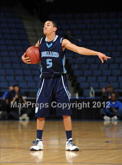 Thumbnail 2 in Mater Dei vs. Bullard (CIF D1 SoCal Regional Final) photogallery.