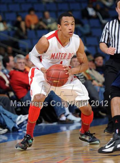Thumbnail 1 in Mater Dei vs. Bullard (CIF D1 SoCal Regional Final) photogallery.