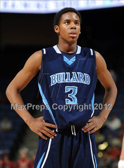 Thumbnail 1 in Mater Dei vs. Bullard (CIF D1 SoCal Regional Final) photogallery.