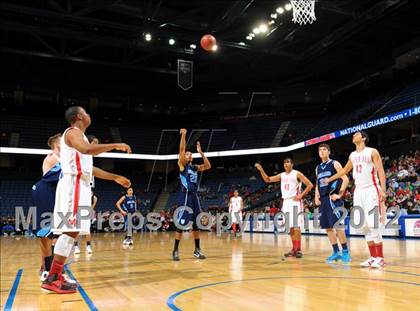 Thumbnail 3 in Mater Dei vs. Bullard (CIF D1 SoCal Regional Final) photogallery.