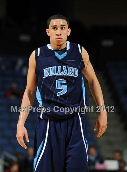 Thumbnail 2 in Mater Dei vs. Bullard (CIF D1 SoCal Regional Final) photogallery.