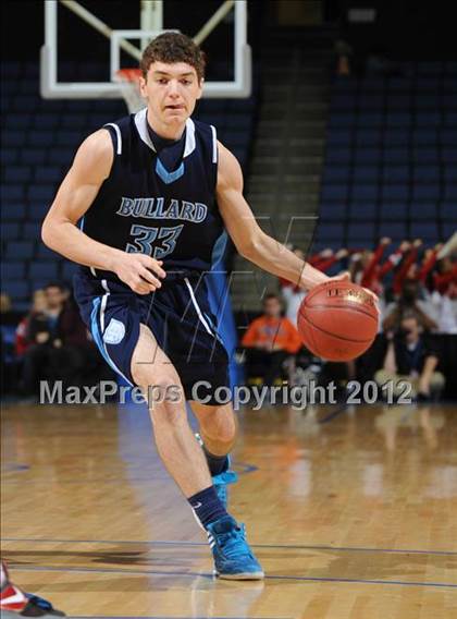 Thumbnail 3 in Mater Dei vs. Bullard (CIF D1 SoCal Regional Final) photogallery.