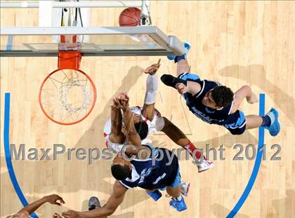 Thumbnail 1 in Mater Dei vs. Bullard (CIF D1 SoCal Regional Final) photogallery.