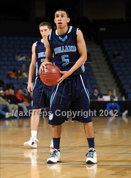 Thumbnail 3 in Mater Dei vs. Bullard (CIF D1 SoCal Regional Final) photogallery.