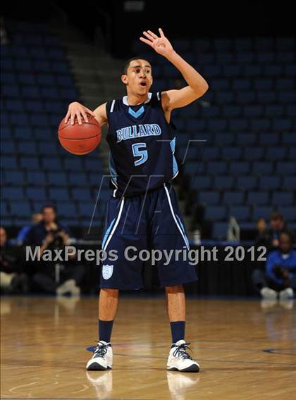 Thumbnail 3 in Mater Dei vs. Bullard (CIF D1 SoCal Regional Final) photogallery.
