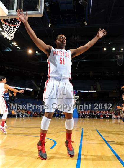 Thumbnail 2 in Mater Dei vs. Bullard (CIF D1 SoCal Regional Final) photogallery.