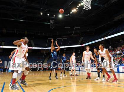 Thumbnail 3 in Mater Dei vs. Bullard (CIF D1 SoCal Regional Final) photogallery.