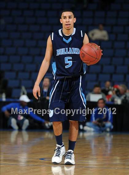 Thumbnail 2 in Mater Dei vs. Bullard (CIF D1 SoCal Regional Final) photogallery.