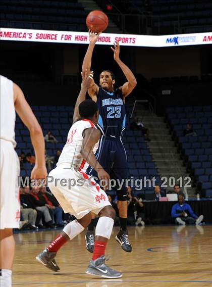 Thumbnail 2 in Mater Dei vs. Bullard (CIF D1 SoCal Regional Final) photogallery.
