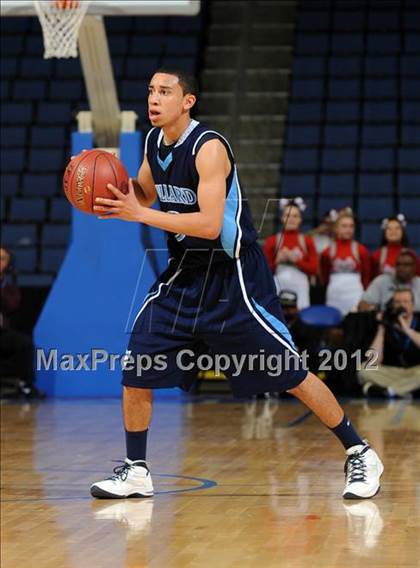Thumbnail 3 in Mater Dei vs. Bullard (CIF D1 SoCal Regional Final) photogallery.