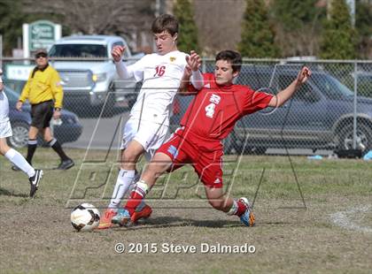 Thumbnail 3 in Archbishop Rummel vs. Brother Martin photogallery.