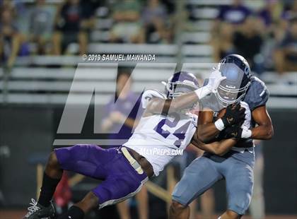 Thumbnail 3 in Sierra Canyon vs Valencia photogallery.