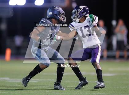 Thumbnail 2 in Sierra Canyon vs Valencia photogallery.